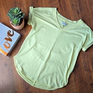 Cupio Medium Yellow Short Sleeve V-Neck Top